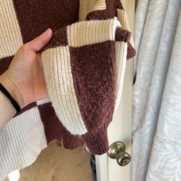 Forever 21 Brown and Cream Checkered Sweater - Picture 3 of 4